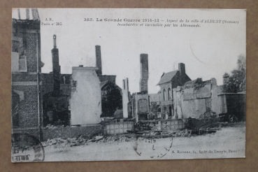 Ansichtskarte AK Albert 1915 Häuser bombardiert zerstört Ruinen Weltkrieg Ortsansicht Frankreich France 80 Somme